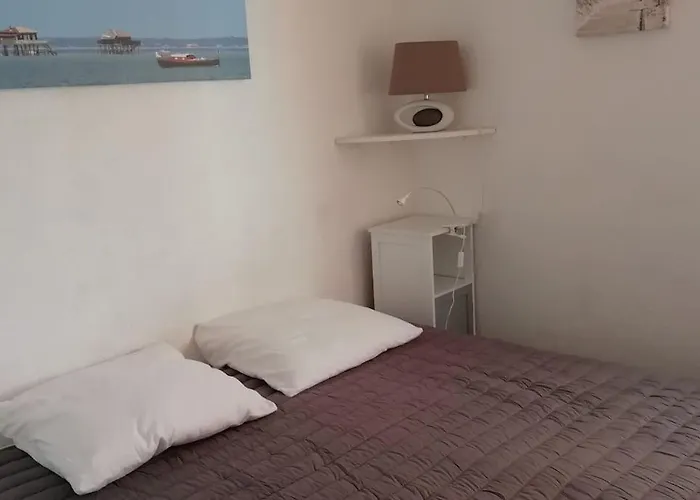 شقة T2 1ere Ligne Loggia Vue 180 ° Parking